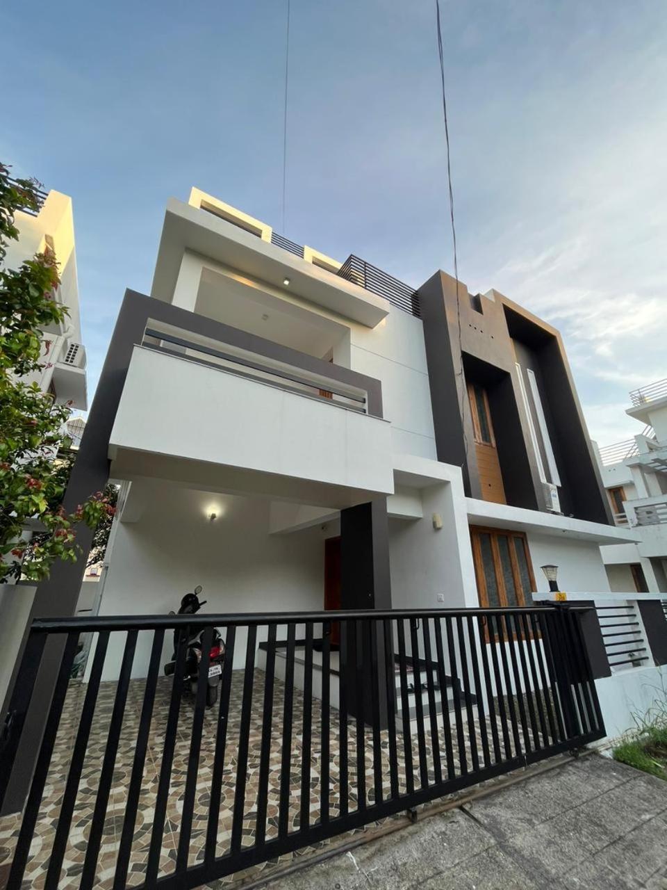 Alchemist Villa-Kazhakootam Thiruvananthapuram Buitenkant foto